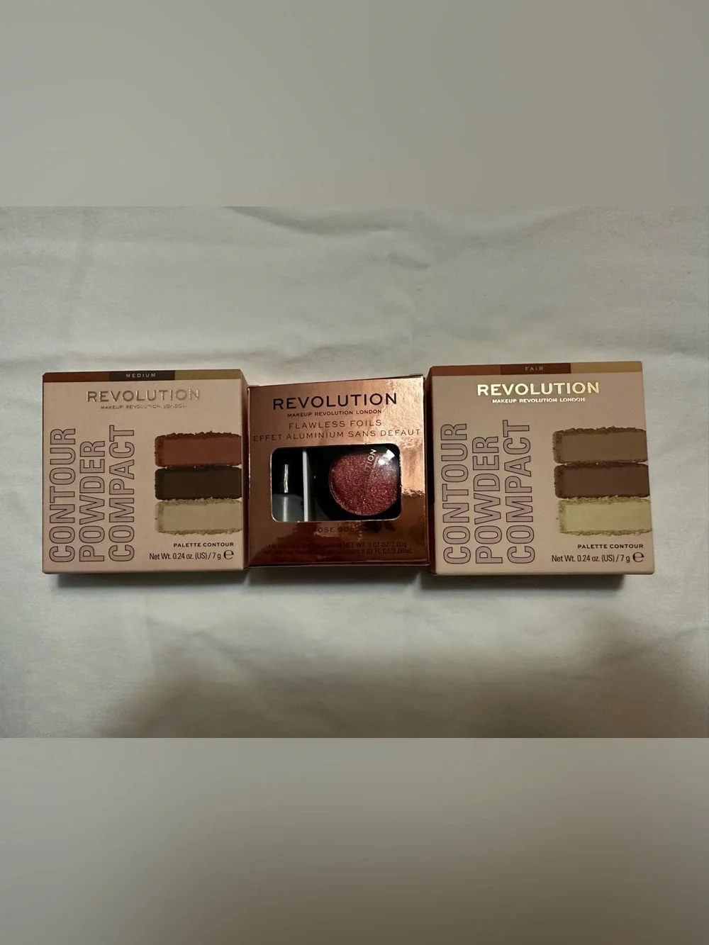 Revolution Flawless Foils Single Eyeshadow  & Fair & Med Contour Powder Compact